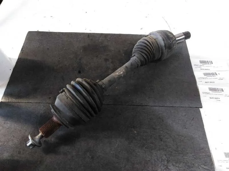 Transmision Delantera Izquierda para Mercedes-Benz Clase Cla (W117)