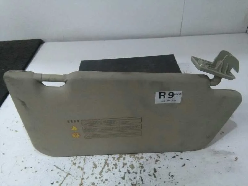 Parasol Derecho para Nissan Micra (K12E)