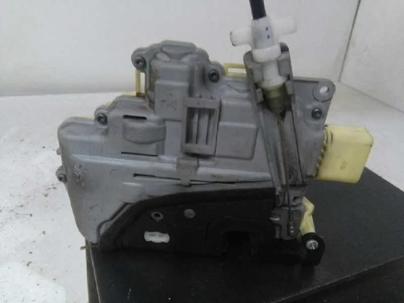 Cerradura Puerta Delantera Izquierda para Volkswagen Passat Berlina (3C2)