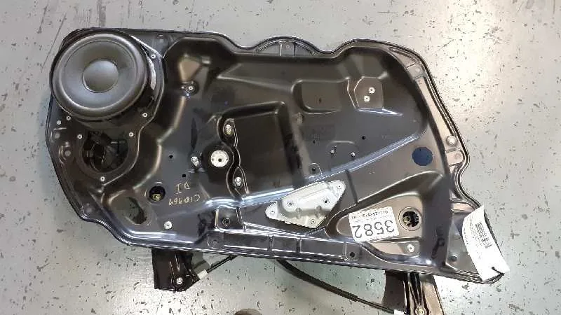Elevalunas Delantero Izquierdo para Volkswagen Passat Berlina (3C2)