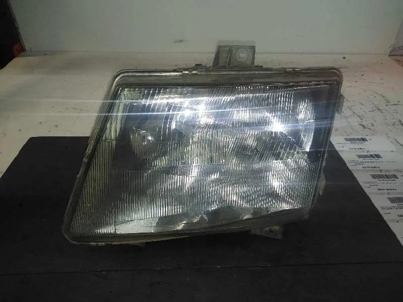 Faro Izquierdo para Mercedes-Benz Vito (W638) Caja Cerrada