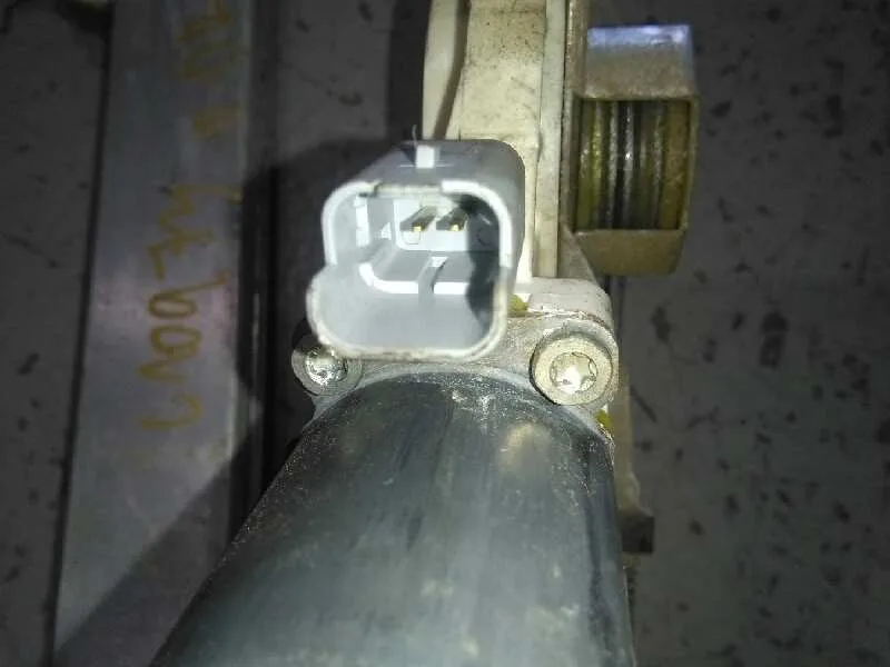 Elevalunas Delantero Derecho para Nissan Micra (K12E)