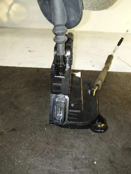 Cerradura Puerta Delantera Izquierda para Renault Clio Iv