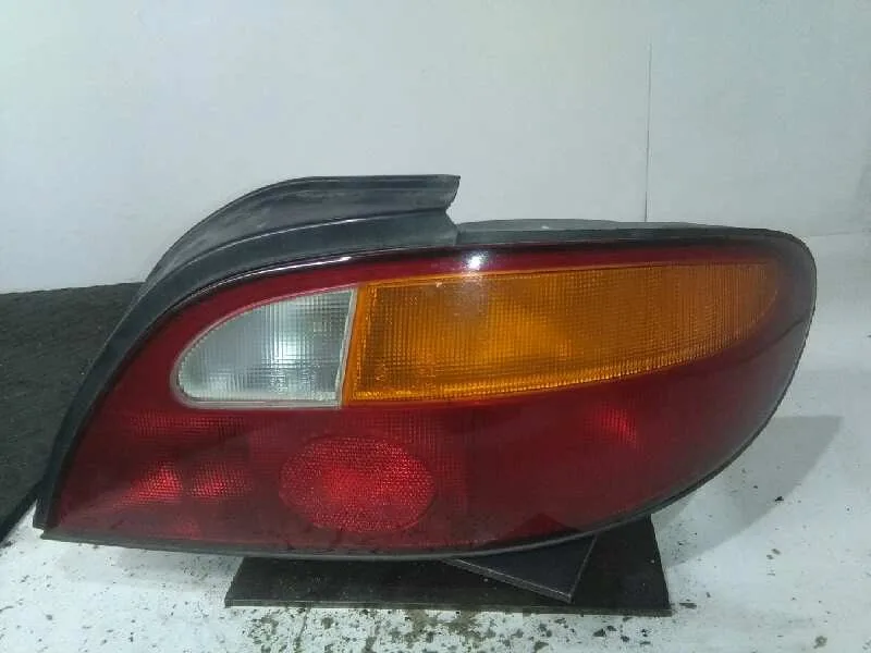 Piloto Trasero Derecho para Hyundai Lantra Berlina (Rd)
