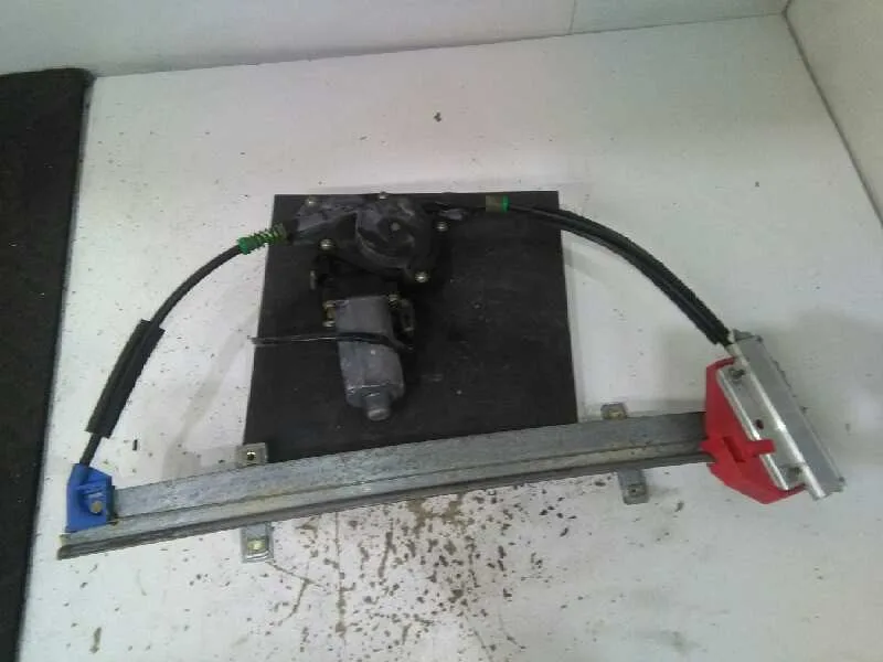 Elevalunas Delantero Izquierdo para Ford Mondeo Berlina (Gd)