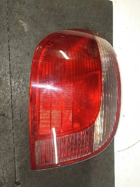 Piloto Trasero Izquierdo para Toyota Yaris (Ncp1/Nlp1/Scp1)