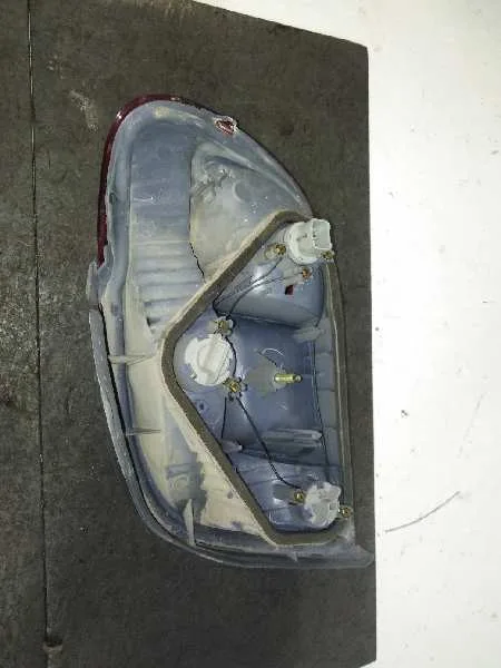 Piloto Trasero Izquierdo para Toyota Yaris (Ncp1/Nlp1/Scp1)