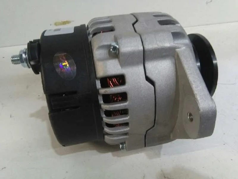 Alternador para Nissan Terrano/Terrano.ii (R20)