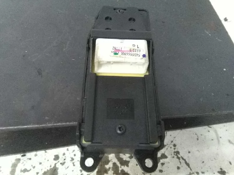 Mando Elevalunas Delantero Izquierdo para Toyota Corolla (E12)