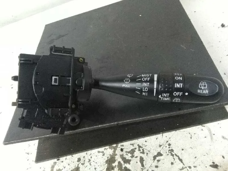 Mando Limpia para Toyota Corolla (E12)