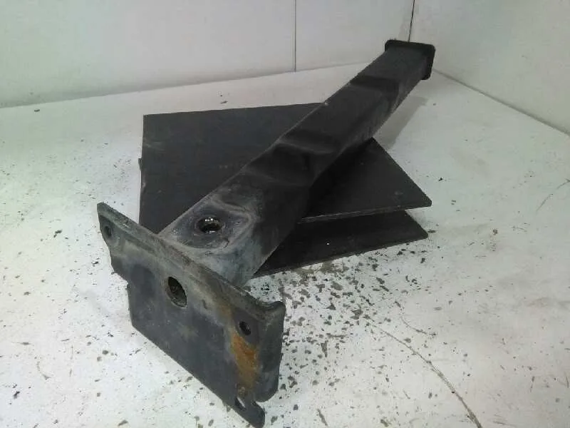 Travesano Inferior para Citroën C4 Coupe