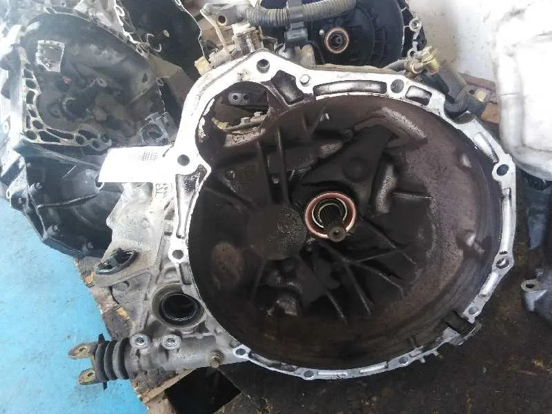 Caja Cambios para Nissan Almera (N16/E)