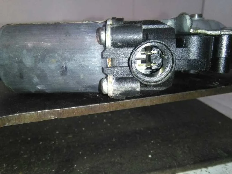 Elevalunas Trasero Derecho para Nissan Almera (N16/E)