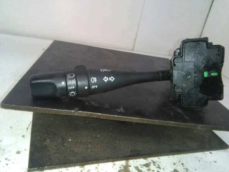 Mando Luces para Nissan Almera (N16/E)