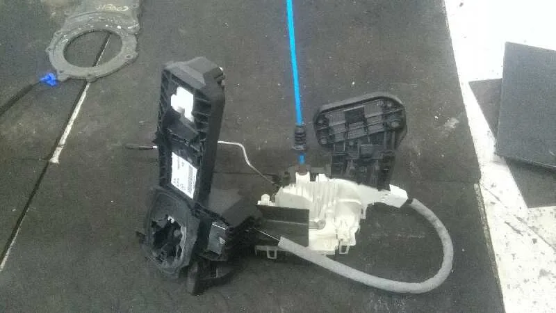 Cerradura Puerta Delantera Derecha para Mercedes-Benz Clase Gla (W156)