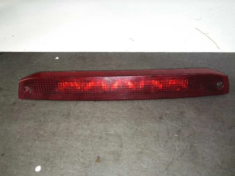 Luz Central De Freno para Ford Focus Berlina (Cap)