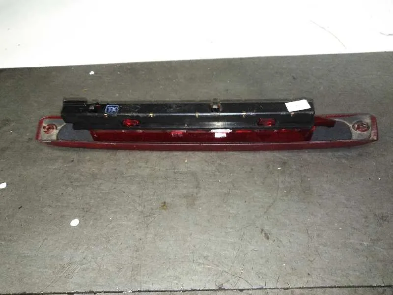 Luz Central De Freno para Ford Focus Berlina (Cap)