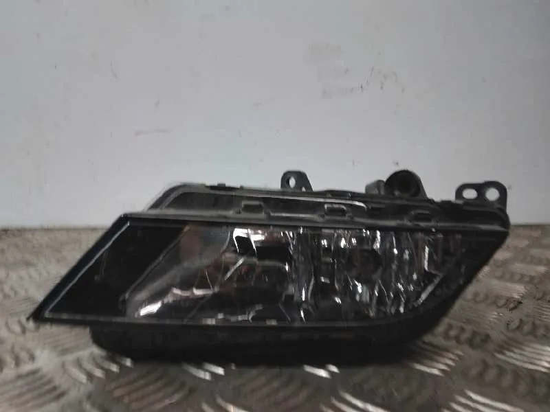 Faro Antiniebla Derecho para Seat Ibiza (6J5)