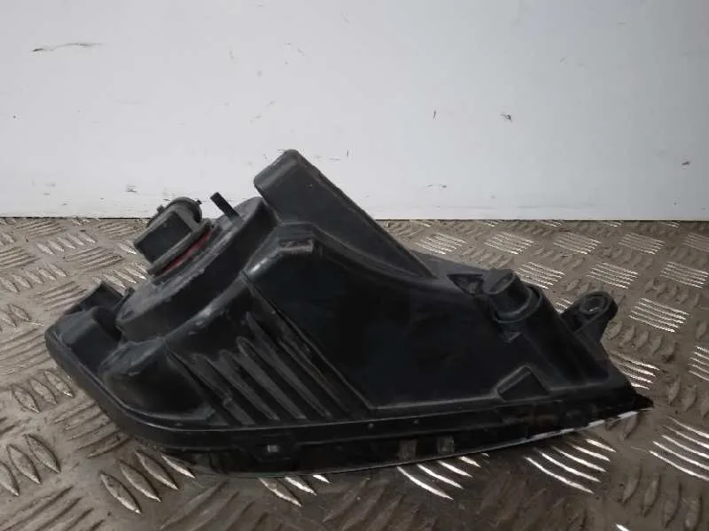 Faro Antiniebla Derecho para Seat Ibiza (6J5)