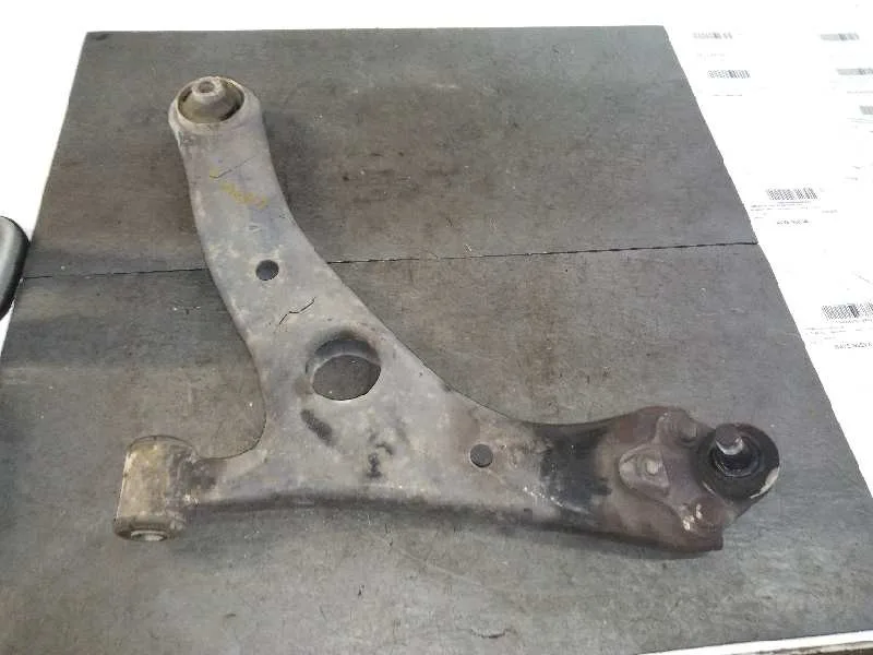 Brazo Suspension Inferior Delantero Izquierdo para Toyota Rav 4 (A2)