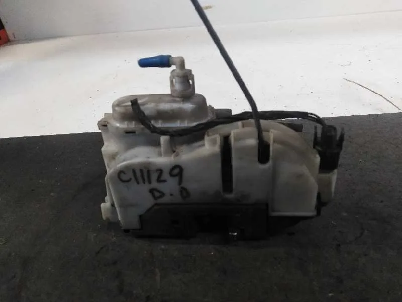 Cerradura Puerta Delantera Derecha para Volkswagen Polo Berlina (6N1)