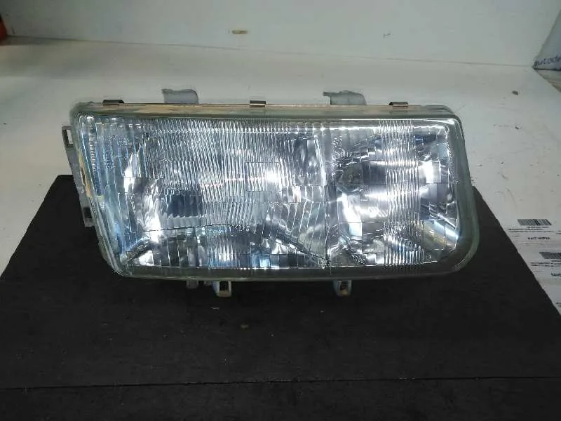 Faro Derecho para Tata Safari