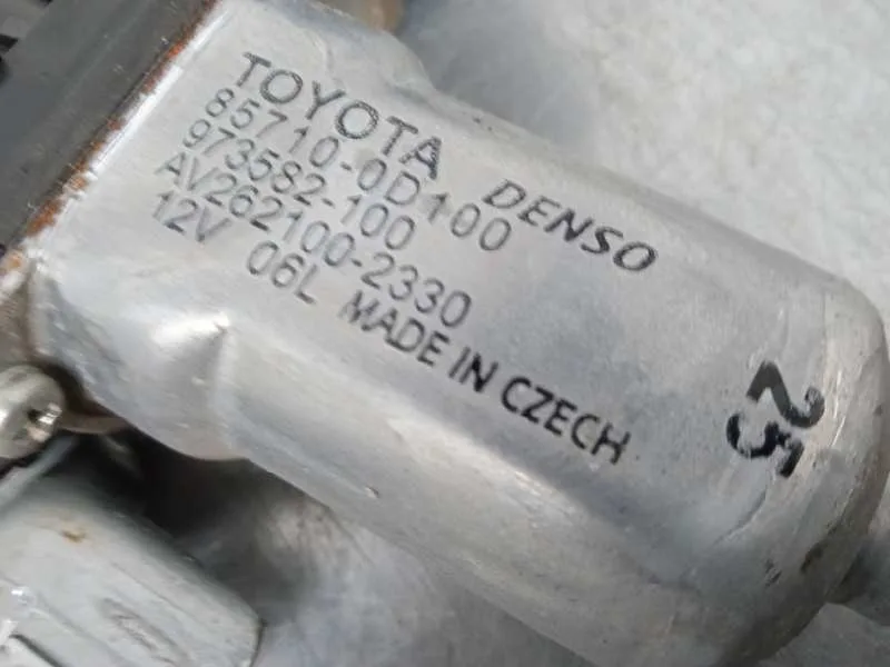 Elevalunas Delantero Derecho para Toyota Auris