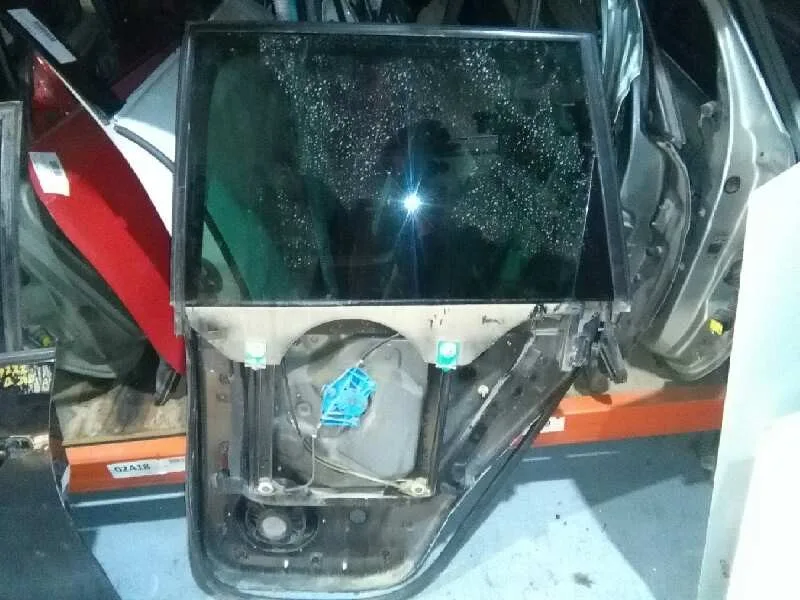 Elevalunas Trasero Izquierdo para Volkswagen Touareg (7La)