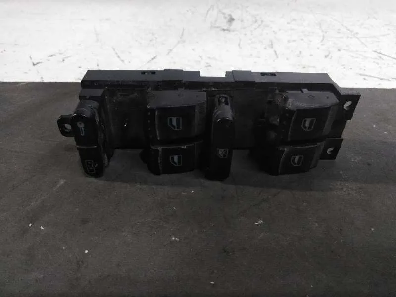 Mando Elevalunas Delantero Izquierdo para Volkswagen Touareg (7La)