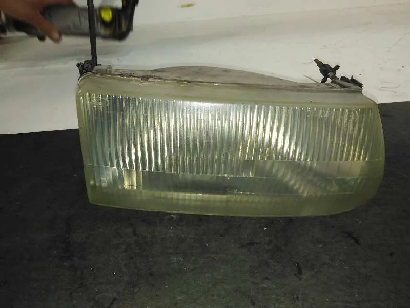 Faro Derecho para Ford Explorer