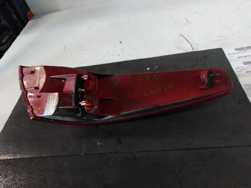 Piloto Trasero Derecho para Peugeot 607 (S2)