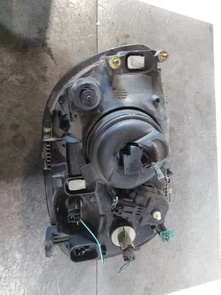 Faro Izquierdo para Nissan Micra (K11)