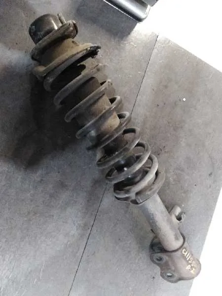 Amortiguador Delantero Izquierdo para Nissan Micra (K11)