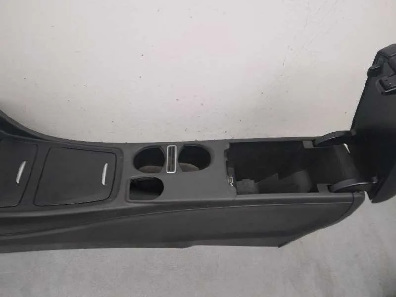 Apoyabrazos Central para Mercedes-Benz Clase Gla (W156)
