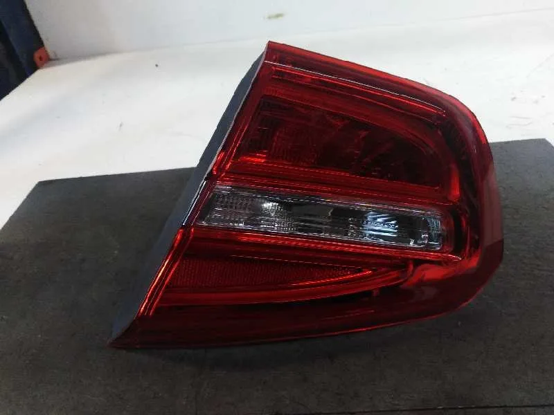 Piloto Trasero Derecho Interior para Mercedes-Benz Clase Gla (W156)