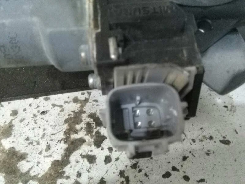 Elevalunas Delantero Derecho para Nissan Juke (F15)