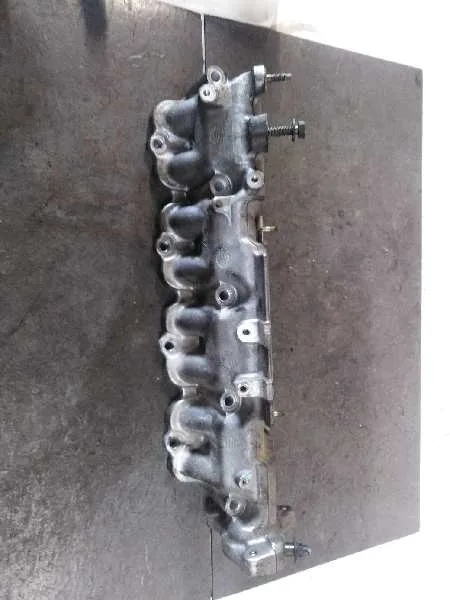 Colector Admision para Toyota Rav 4 (A2)