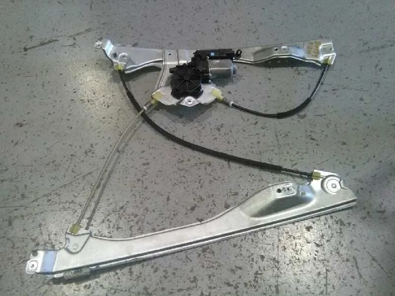Elevalunas Delantero Izquierdo para Renault Clio Iii