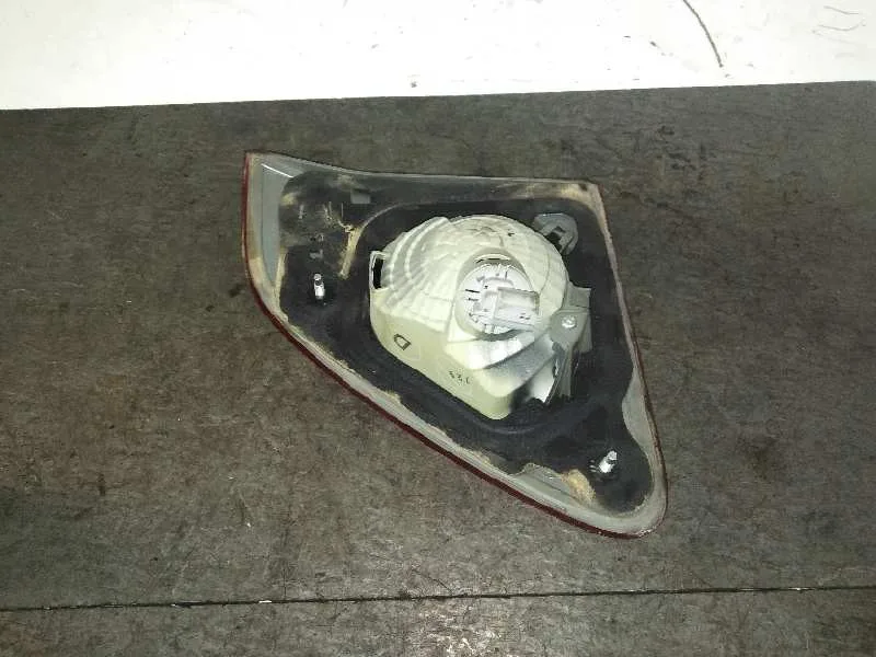 Piloto Trasero Izquierdo Interior para Toyota Corolla (E15)