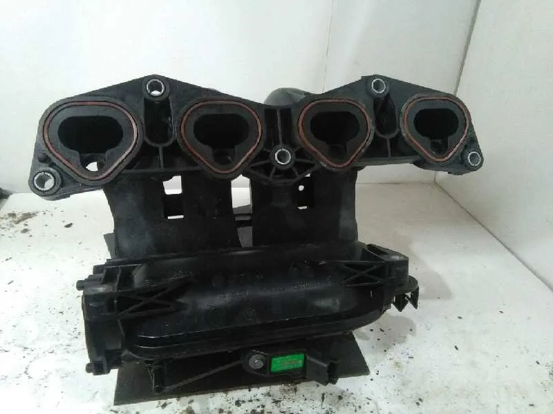 Colector Admision para Peugeot 206 Berlina