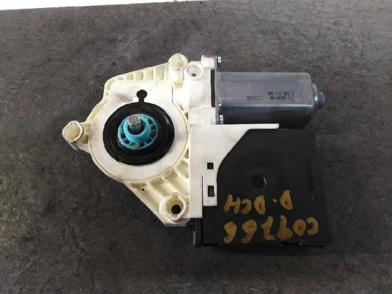 Motor Elevalunas Delantero Derecho para Seat Leon (1P1)