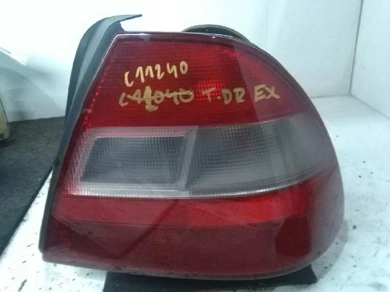 Piloto Trasero Derecho para Honda Civic Berlina .5 (Ma/Mb)