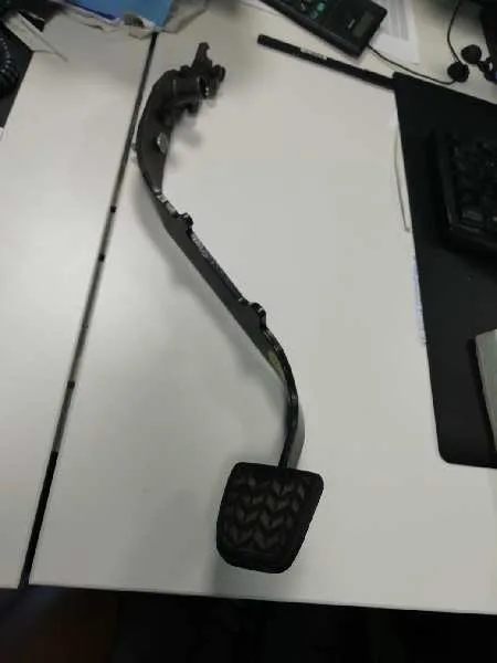 Pedal Embrague para Toyota Corolla (E12)