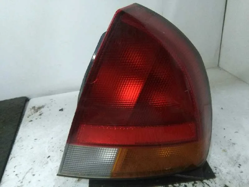 Piloto Trasero Derecho para Mitsubishi Carisma Berina 5 (Da0)