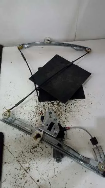 Elevalunas Delantero Izquierdo para Peugeot 206+