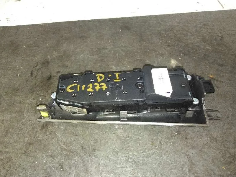 Mando Elevalunas Delantero Izquierdo para Toyota Corolla (E12)