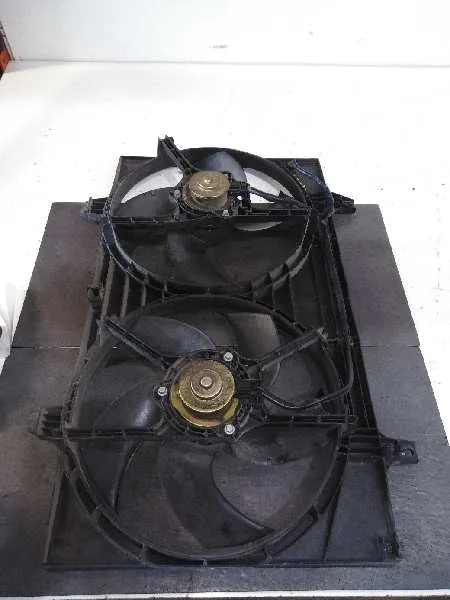 Electroventilador para Nissan Almera Tino (V10M)