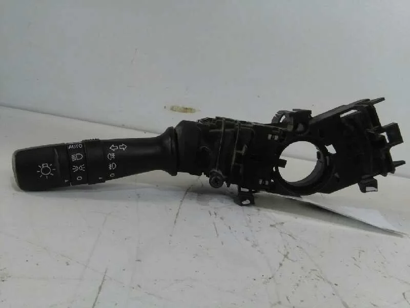 Mando Luces para Kia Pro_Cee'd ( )