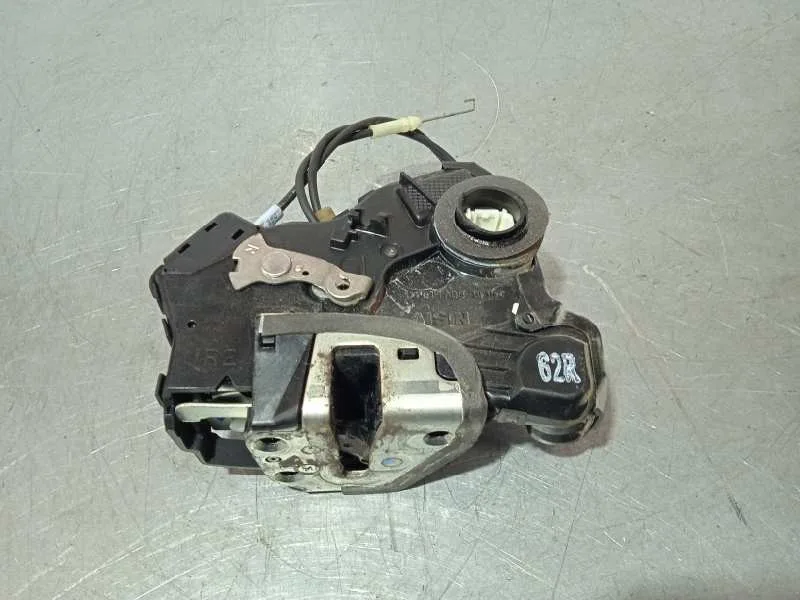 Cerradura Puerta Delantera Derecha para Toyota Corolla (E12)