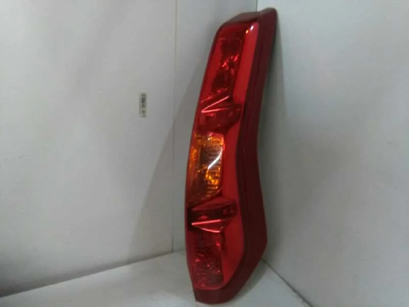 Piloto Trasero Derecho para Nissan X-Trail (T31)